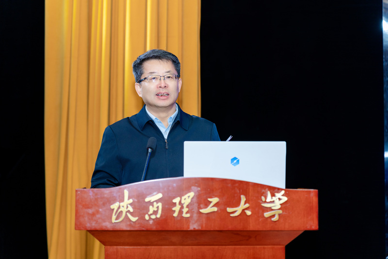 刘志峰.jpg