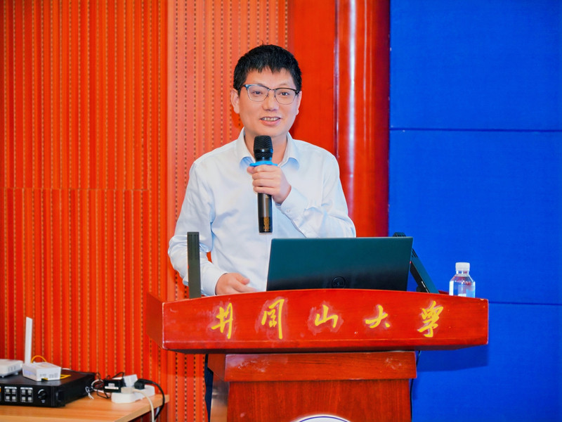 罗旭彪.jpg