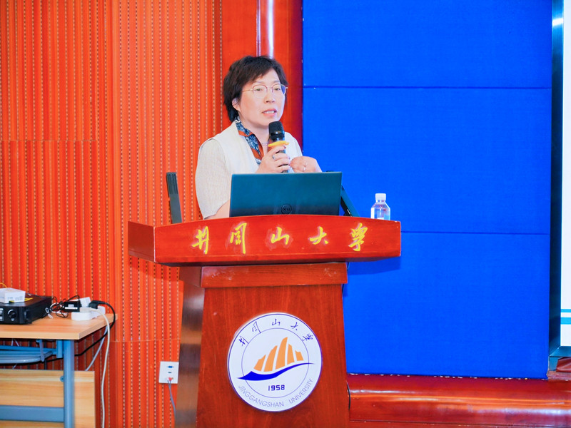陈莎.jpg