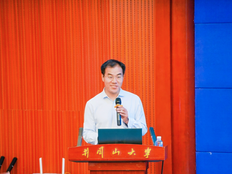 王延利.jpg